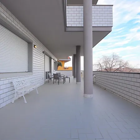 Villa Pescara Πανσιόν Πεσκάρα