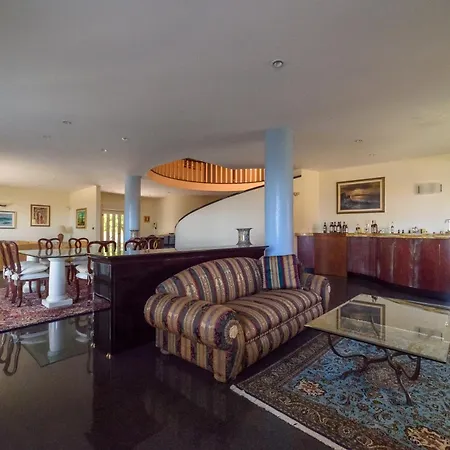 Πανσιόν Villa Pescara *