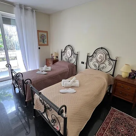 Villa Pescara Πανσιόν Πεσκάρα