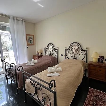 Villa Pescara Guest house *