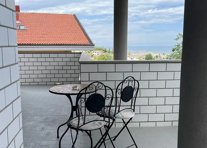 Villa Pescara Guest house *